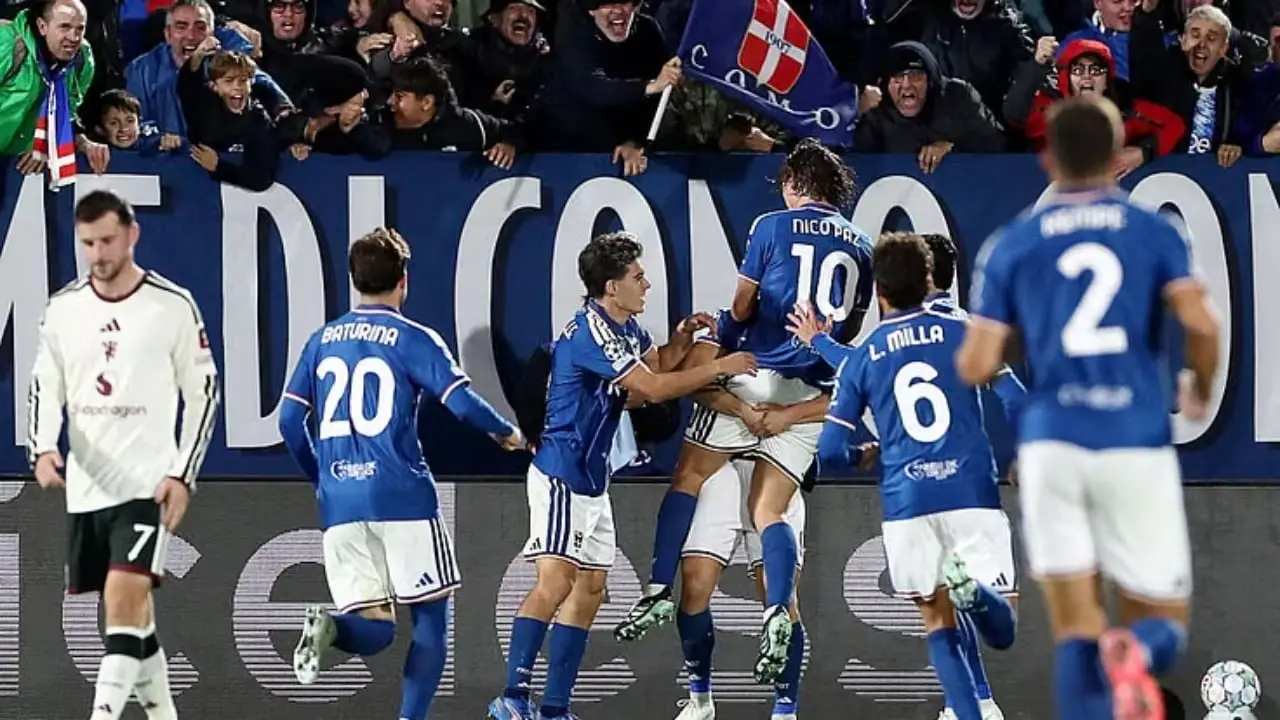 Champions League/ Como turpëron Manchester United, “Djajtë e Kuq” pësojnë katër nga debutuesit italianë dhe zhyten akoma më shumë në krizë